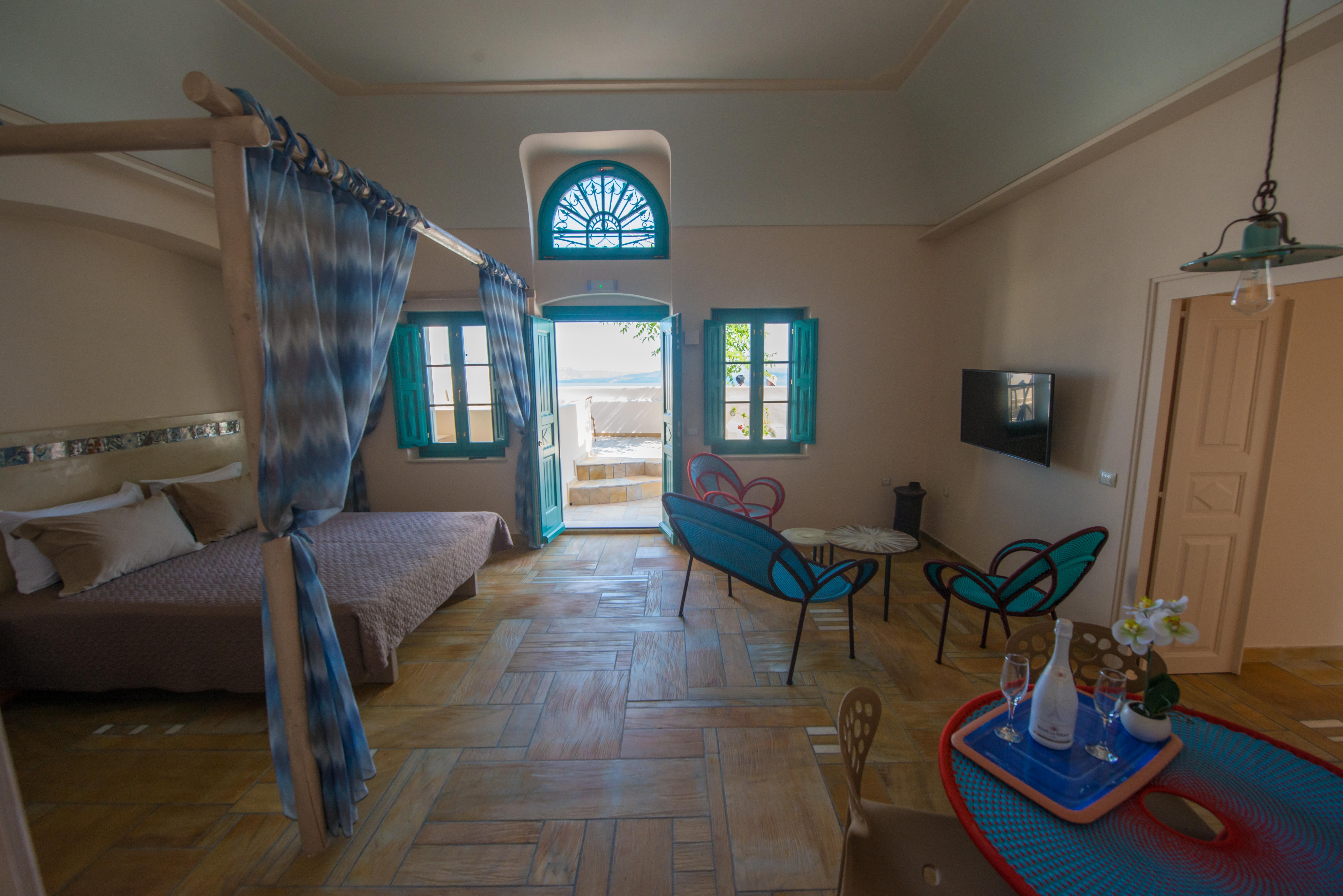 Passion Blue Vila