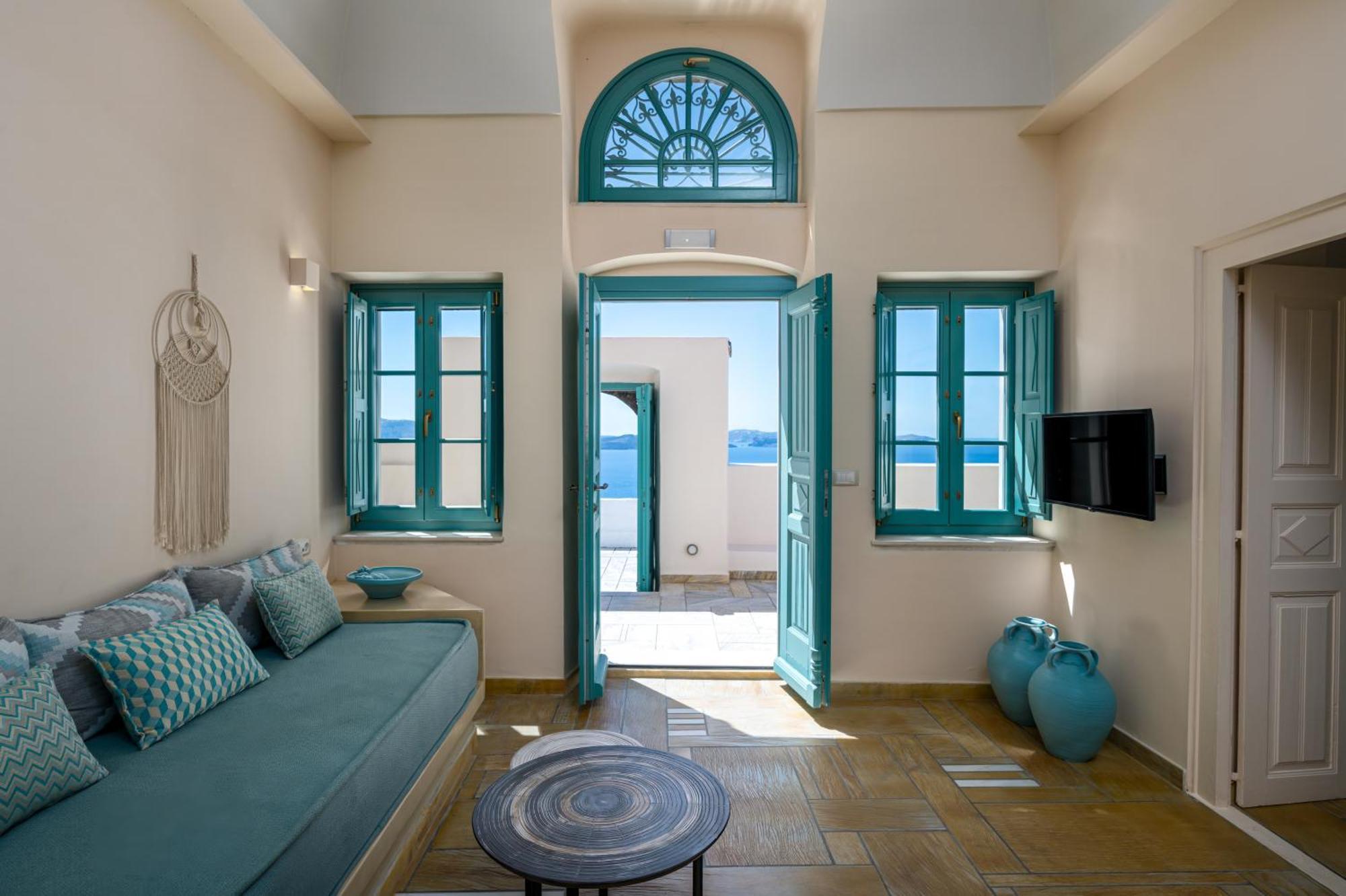 Passion Blue Oia