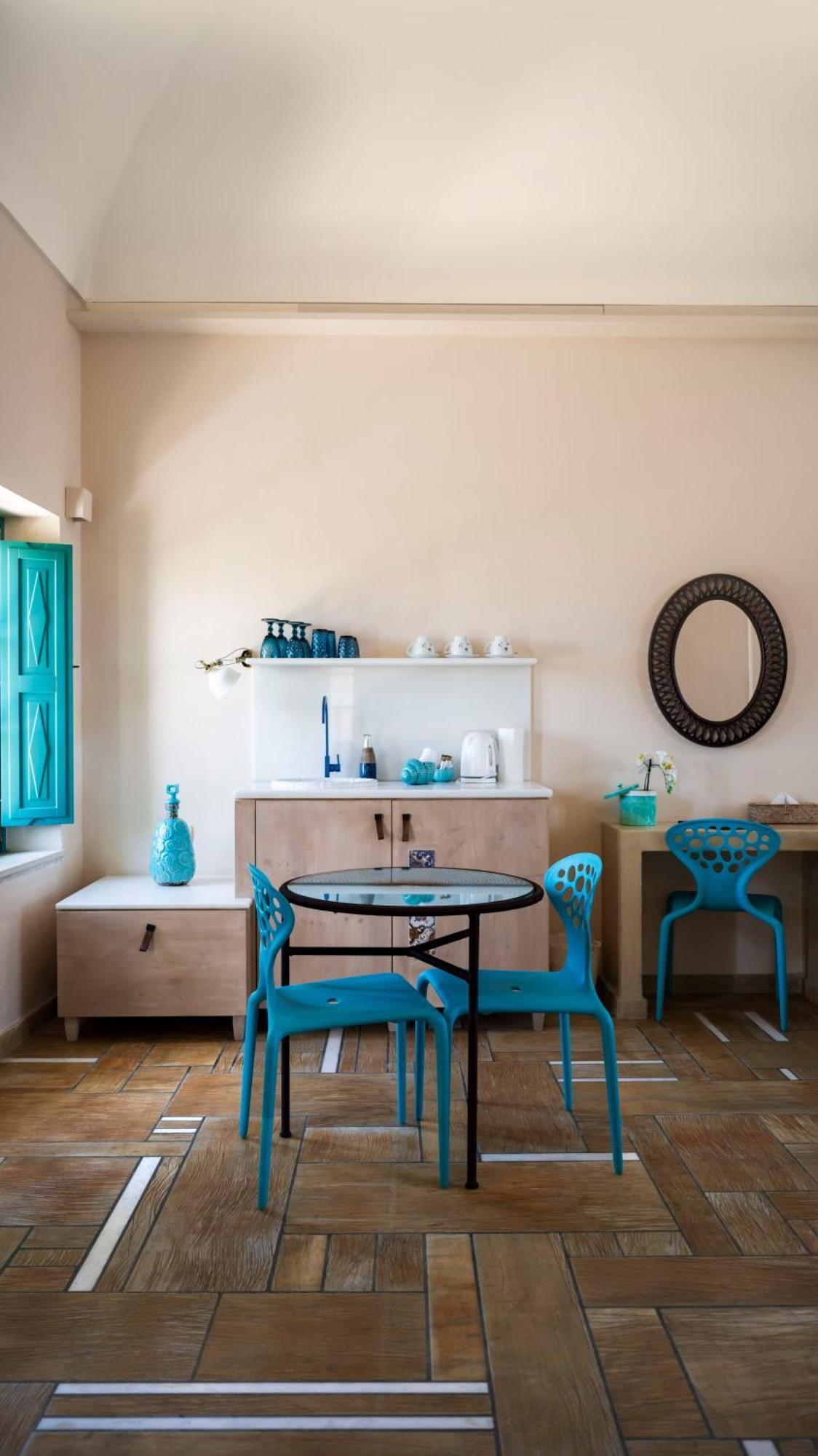 Passion Blue Vila