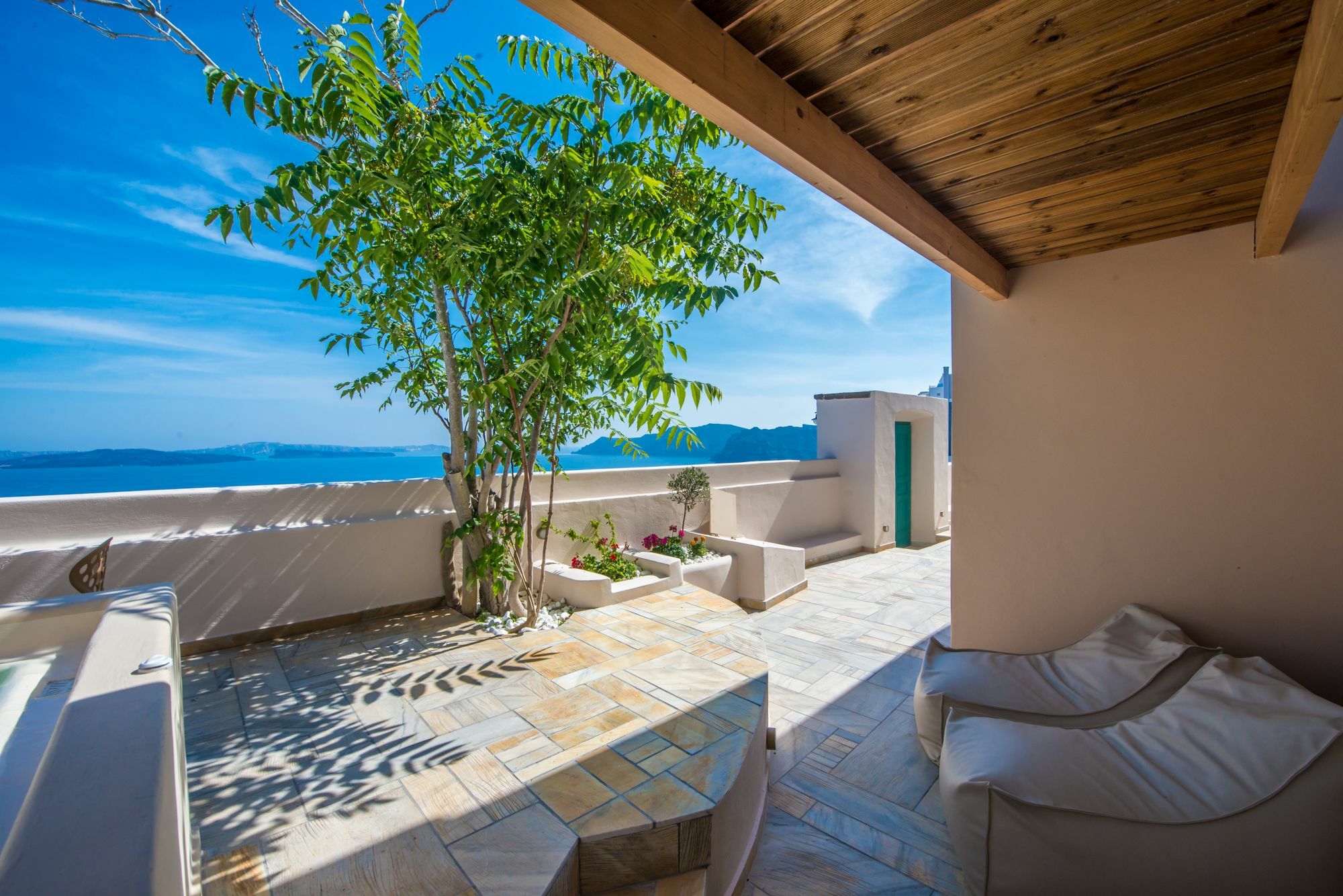 Passion Blue Vila Oia
