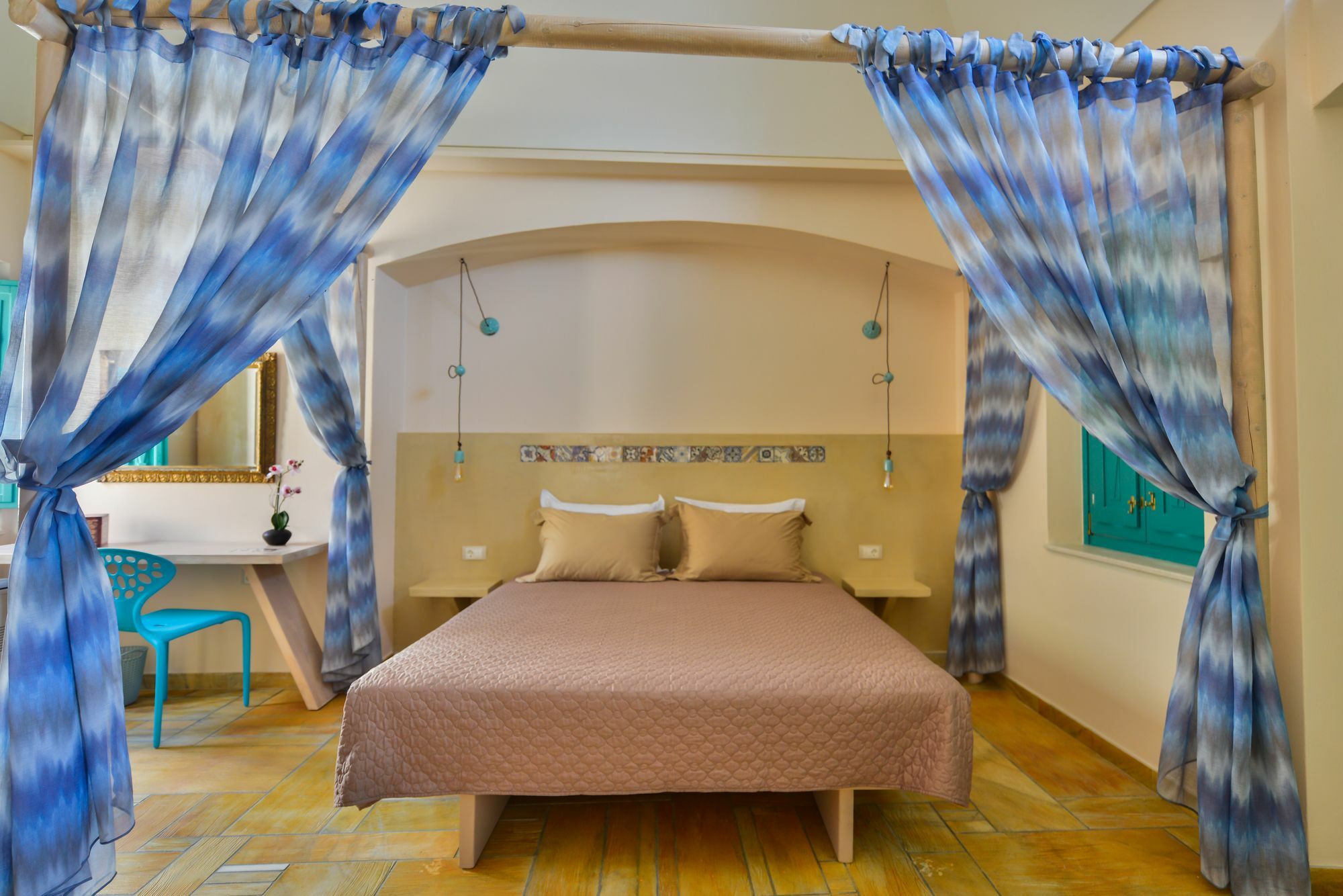 Passion Blue Vila
